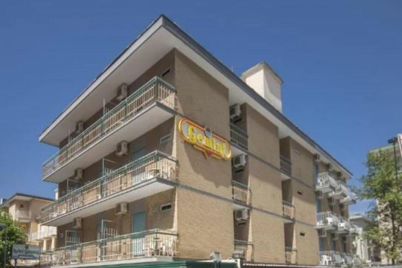 双子酒店 里米尼 外观 照片