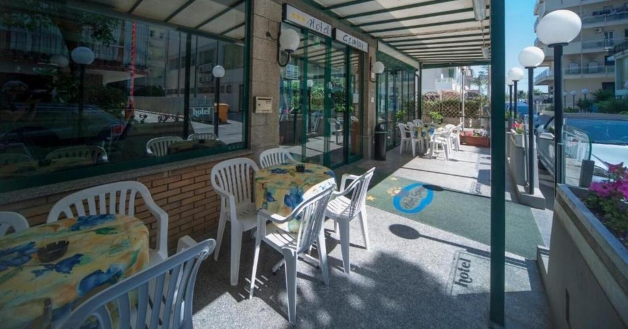 双子酒店 里米尼 外观 照片